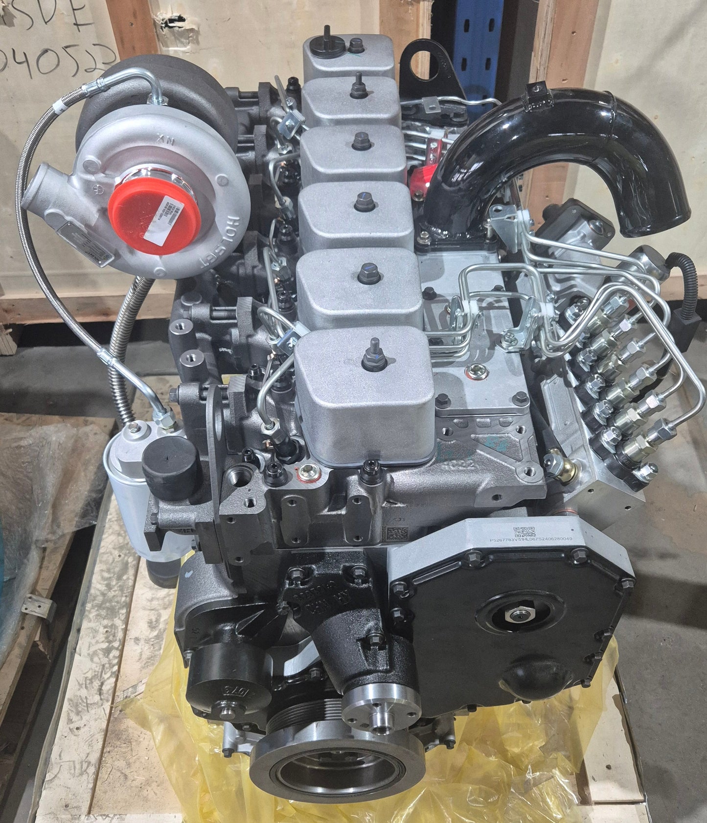325HP Engine Assembly front