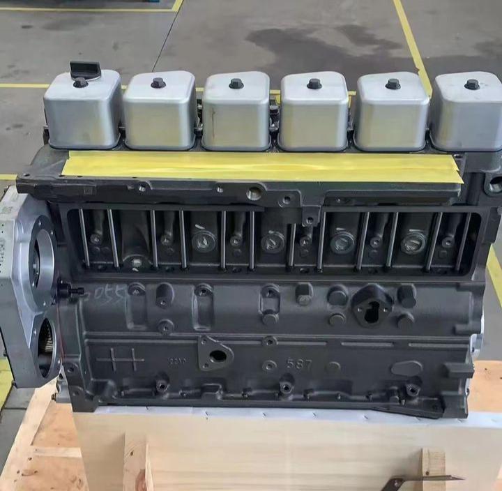 DCEC 6bt engine side view